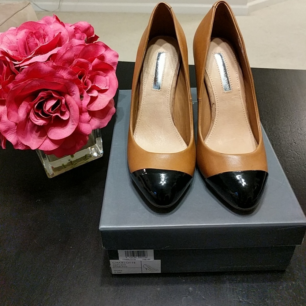 H by Halston cap toe pumps